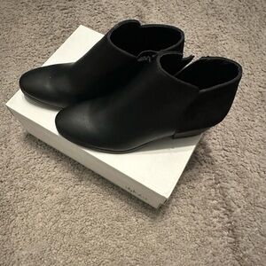Style & Co Women’s Ankle Boot Size 7M